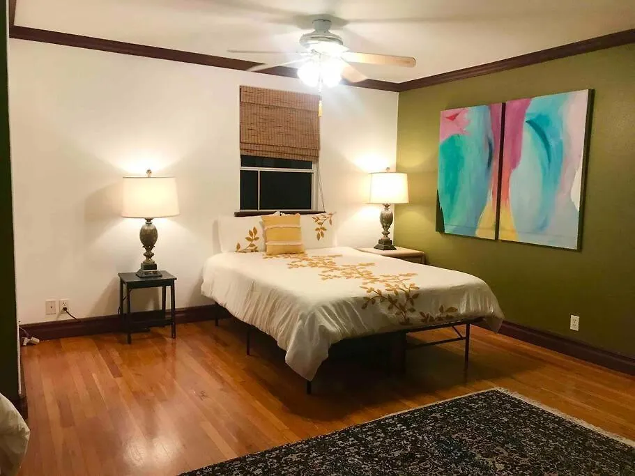Hawaii Tropical Volcano Mansion + Sauna 힐로